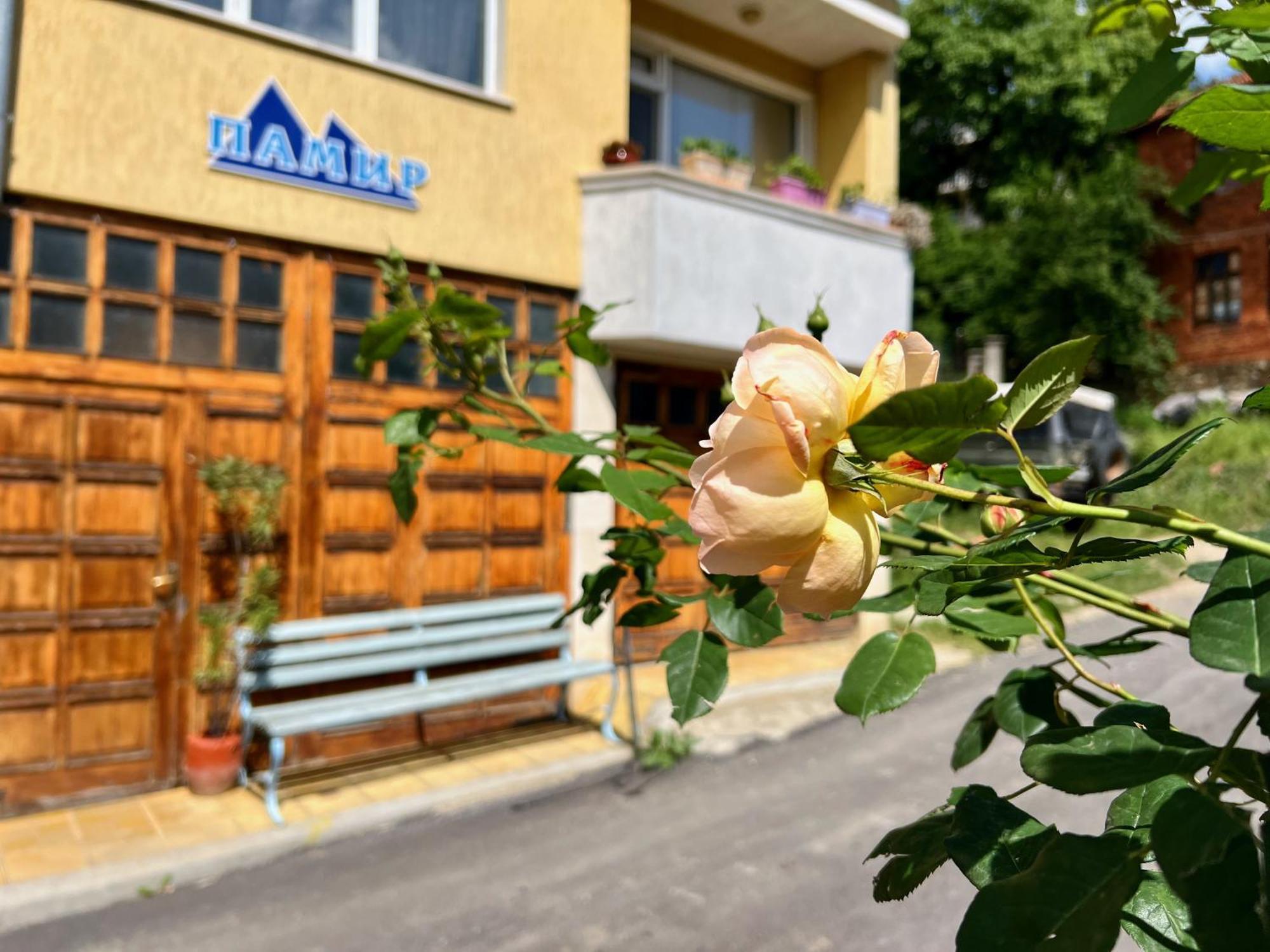 Pamir Guest House Shipkovo  Buitenkant foto