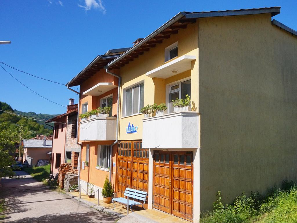 Pamir Guest House Shipkovo  Buitenkant foto