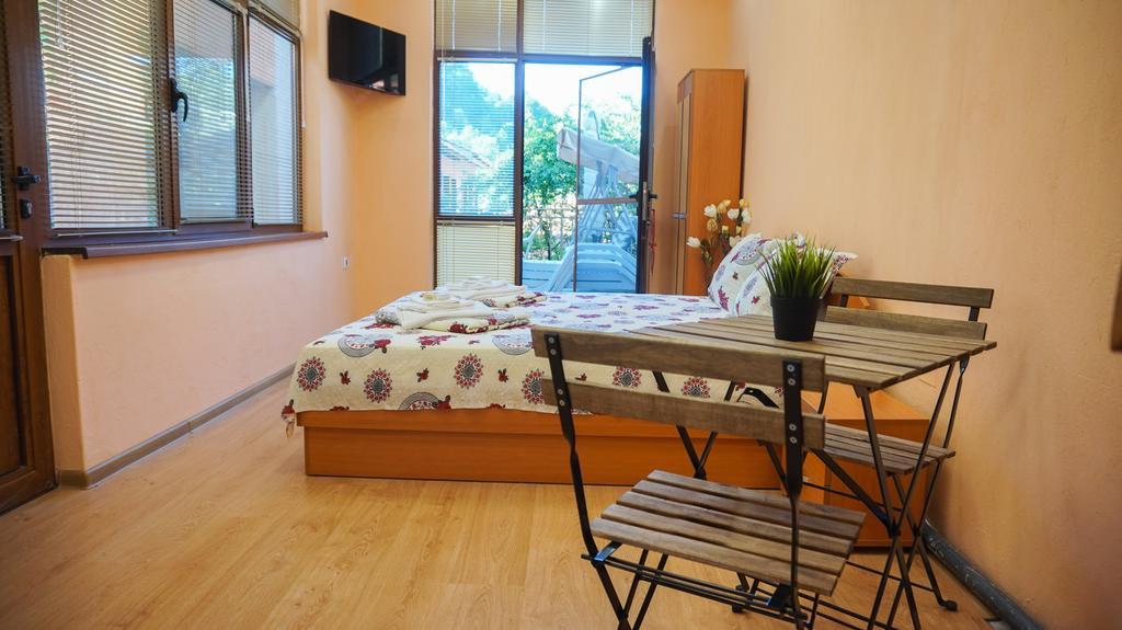 Pamir Guest House Shipkovo  Buitenkant foto